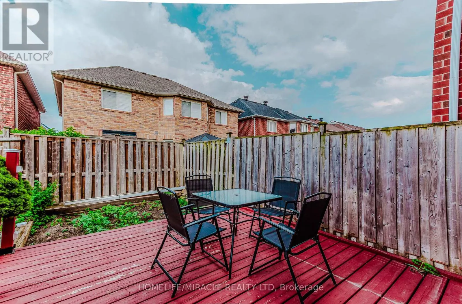 27 SILVER EGRET ROAD