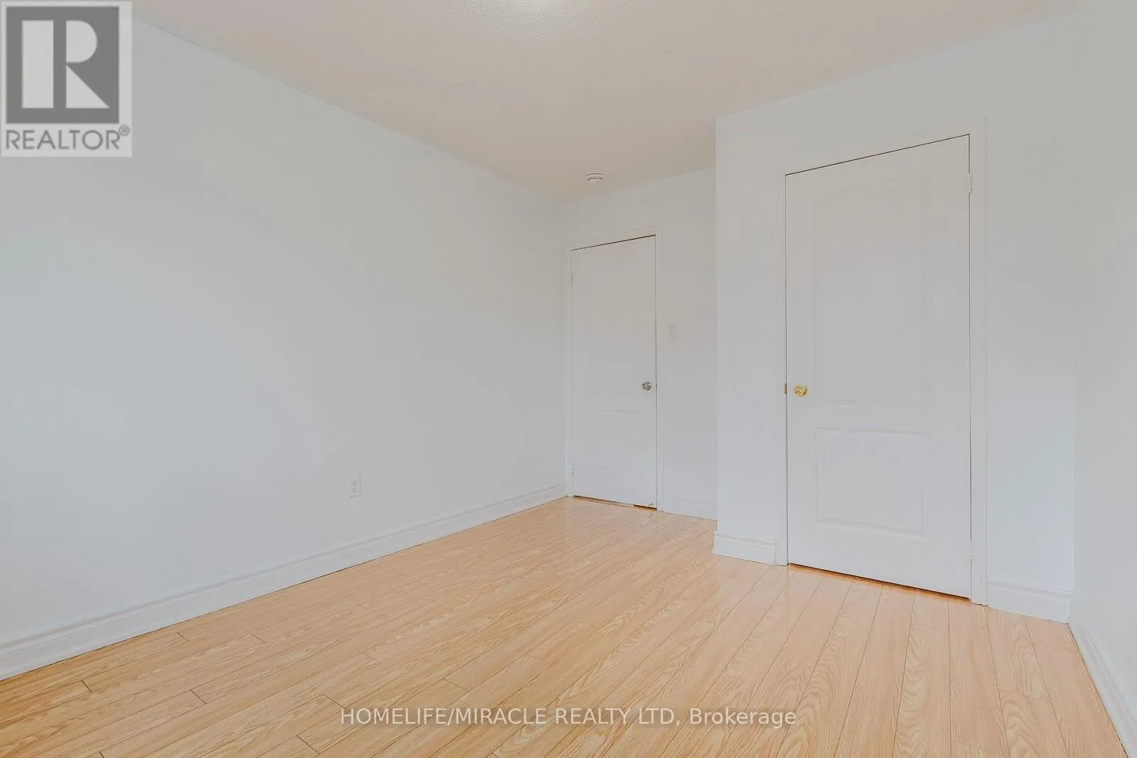27 SILVER EGRET ROAD
