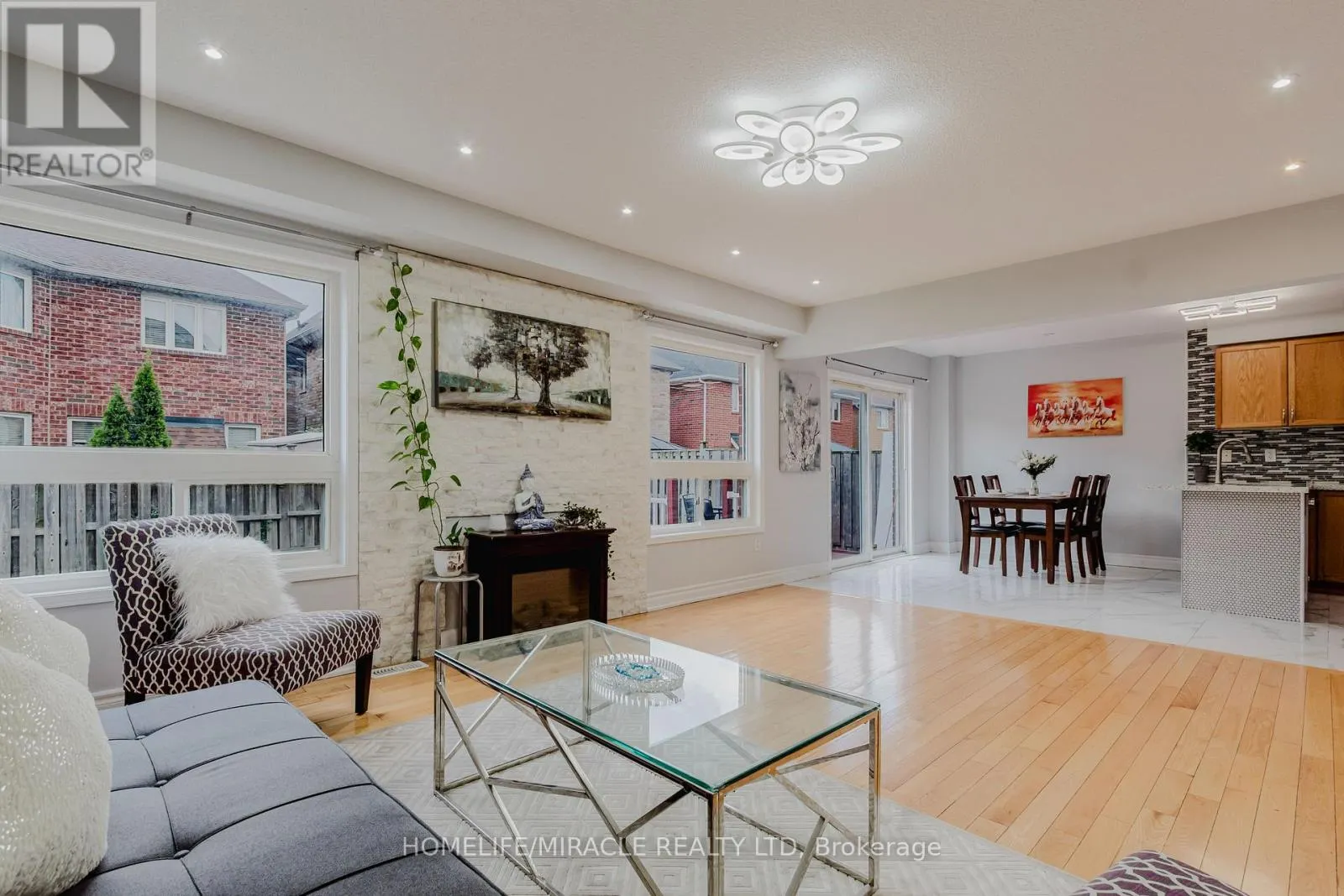 27 SILVER EGRET ROAD