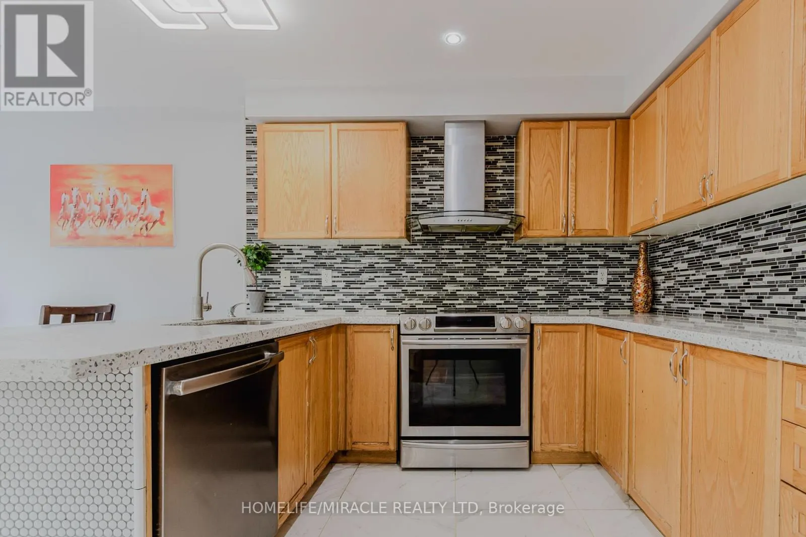 27 SILVER EGRET ROAD