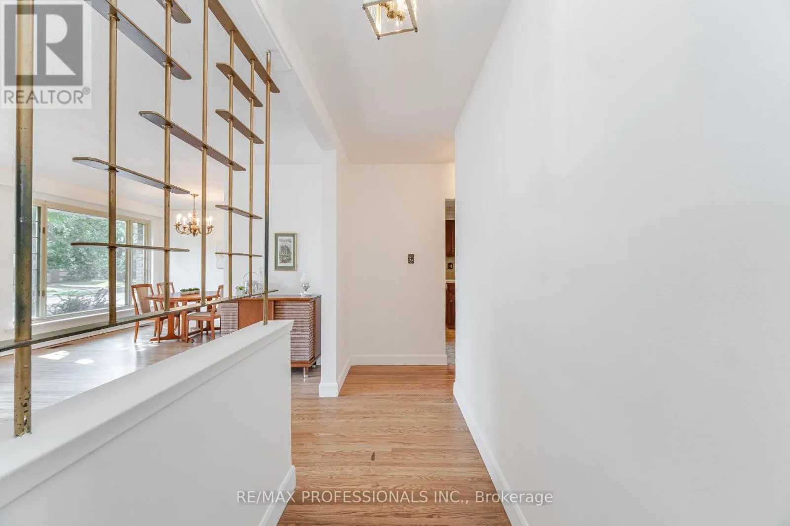 6 TAPLEY DRIVE