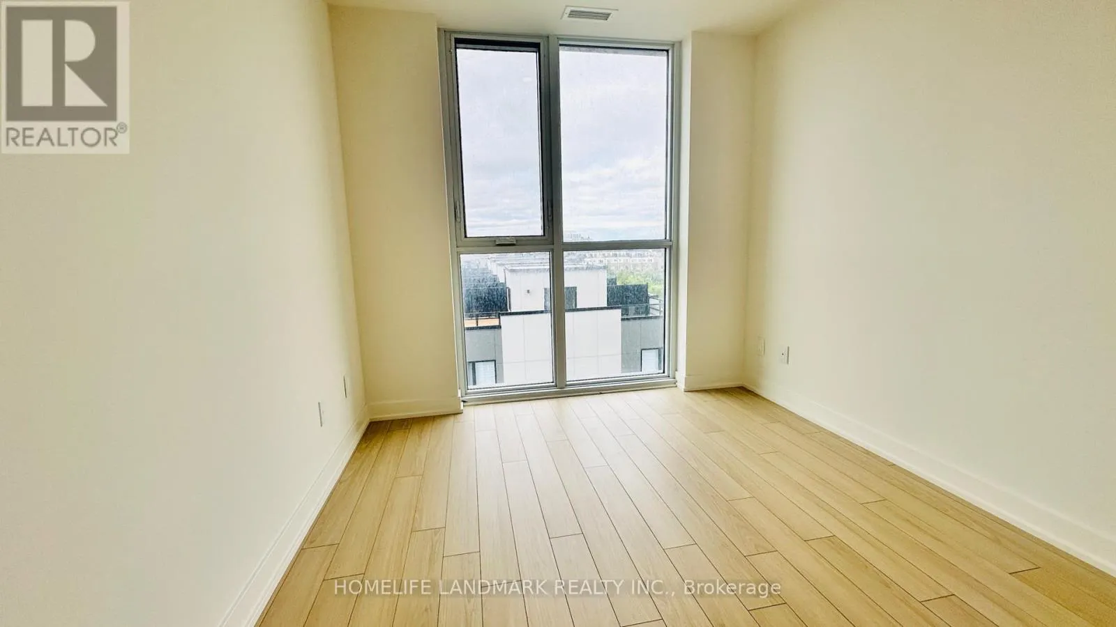 509 - 3079 TRAFALGAR ROAD