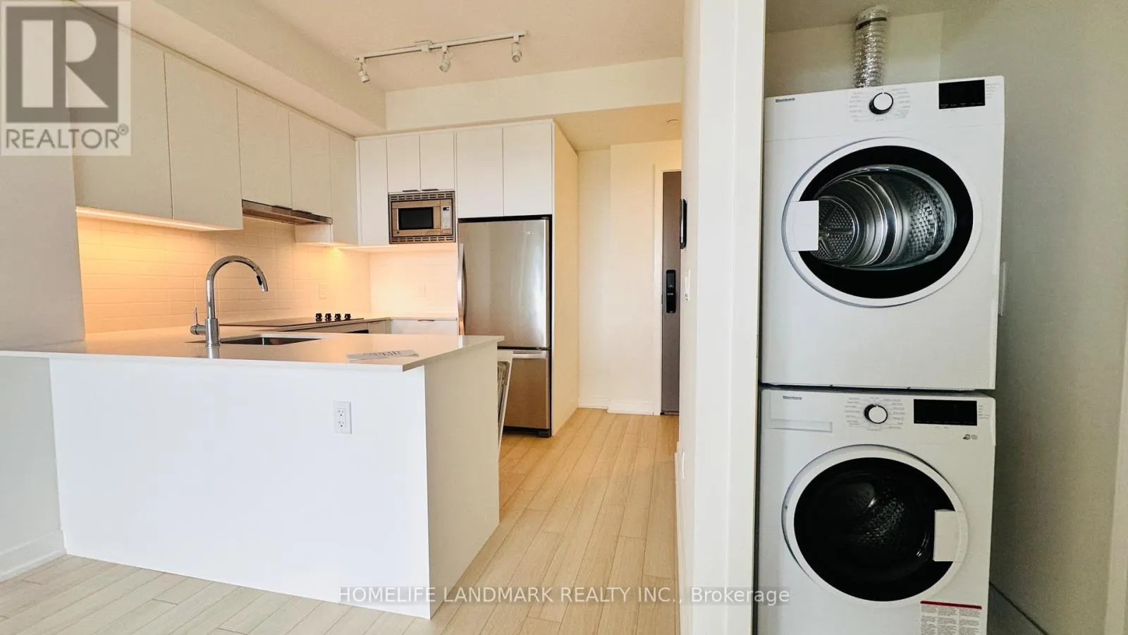 509 - 3079 TRAFALGAR ROAD