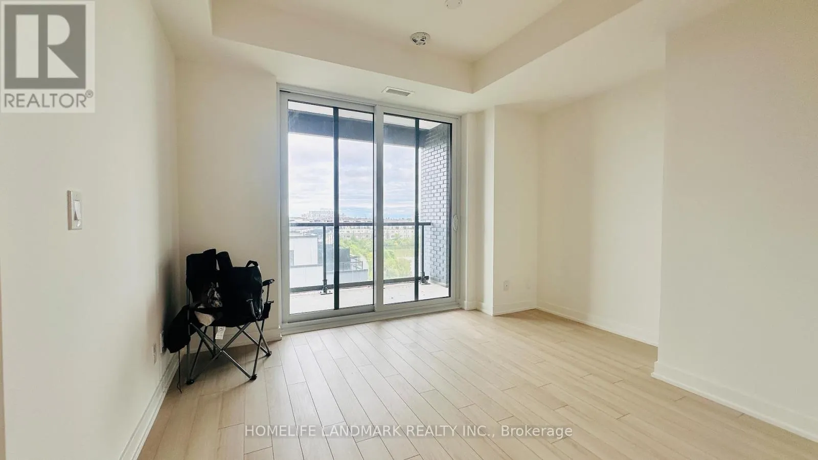 509 - 3079 TRAFALGAR ROAD