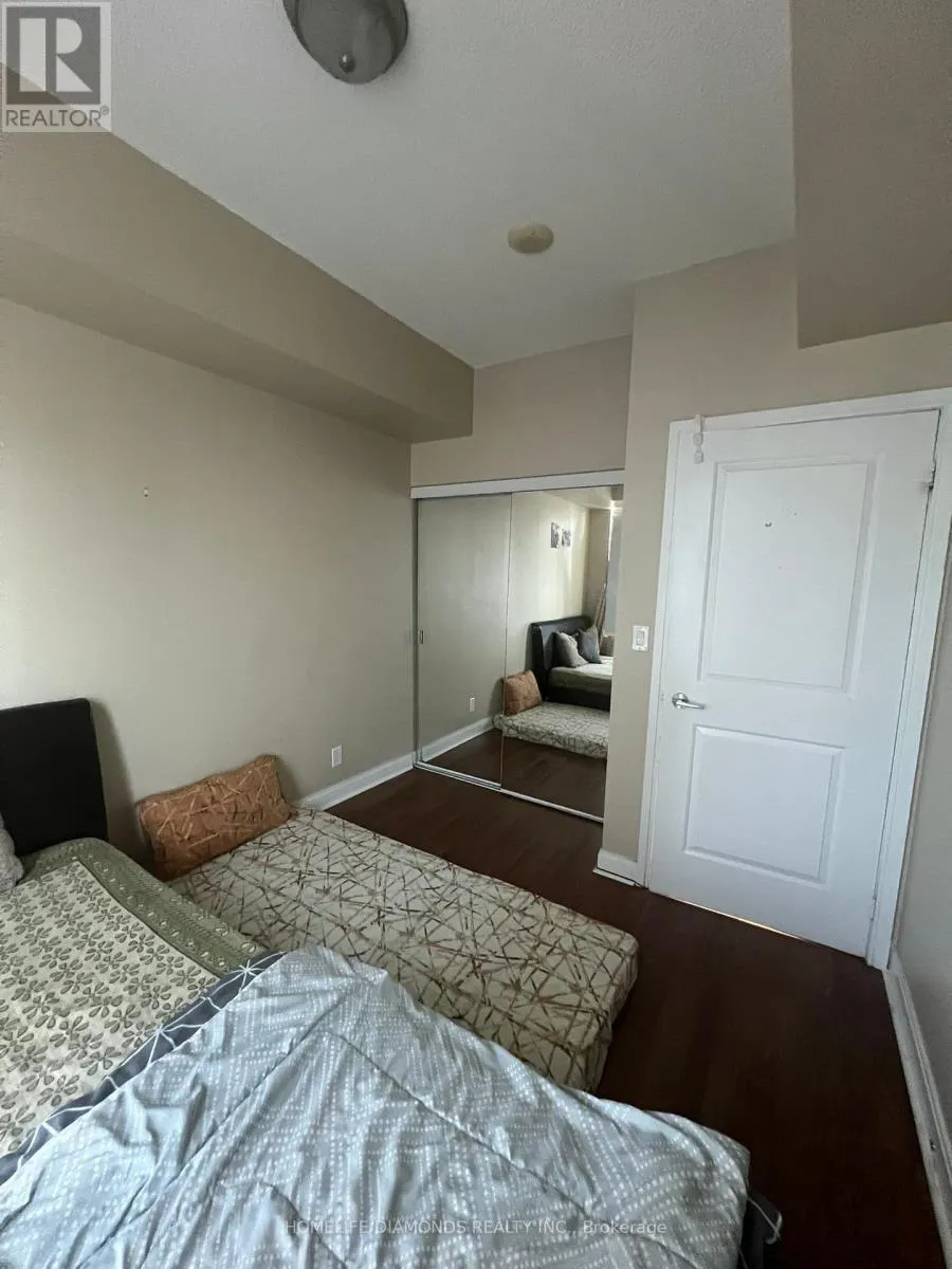 2208 - 70 ABSOLUTE AVENUE
