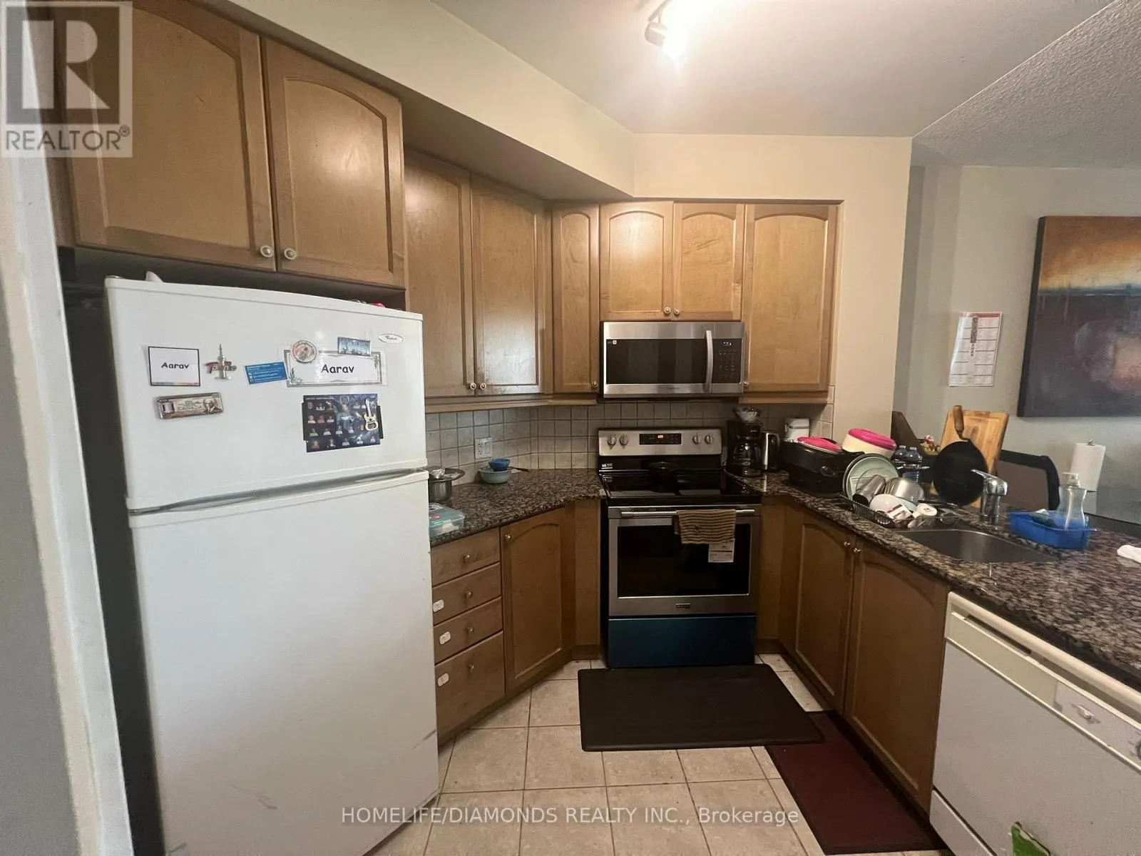 2208 - 70 ABSOLUTE AVENUE