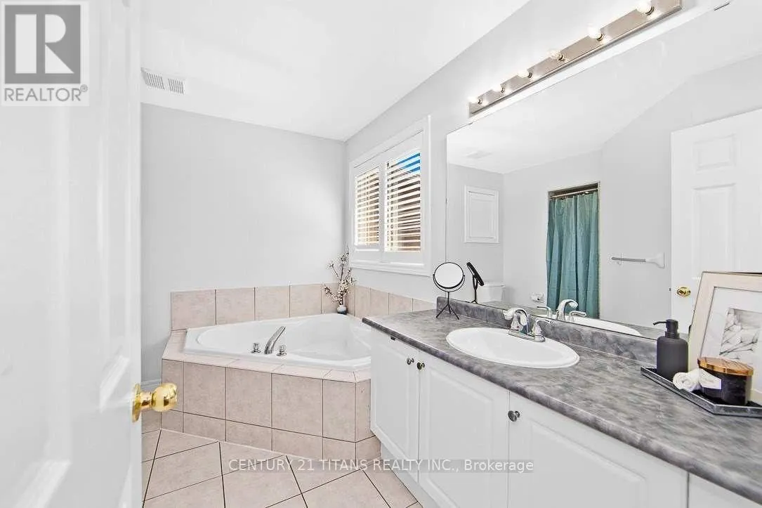 30 TREVINO CRESCENT