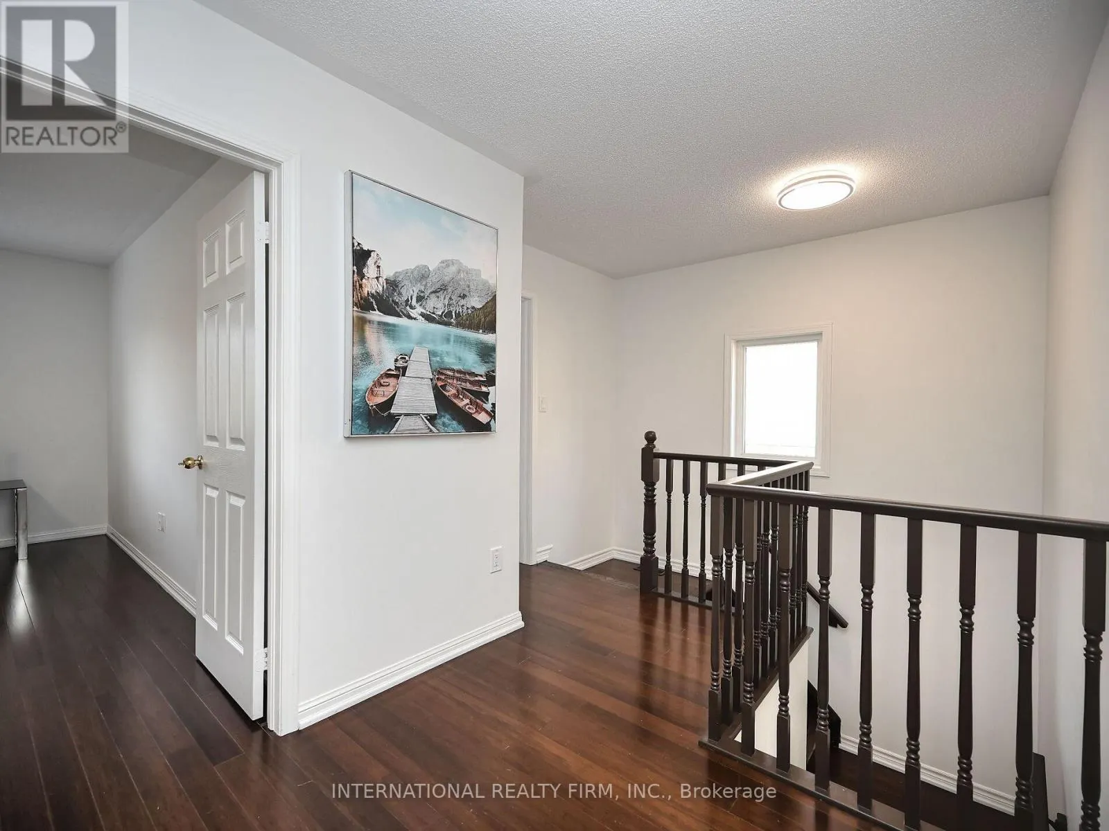 2382 FALKLAND CRESCENT
