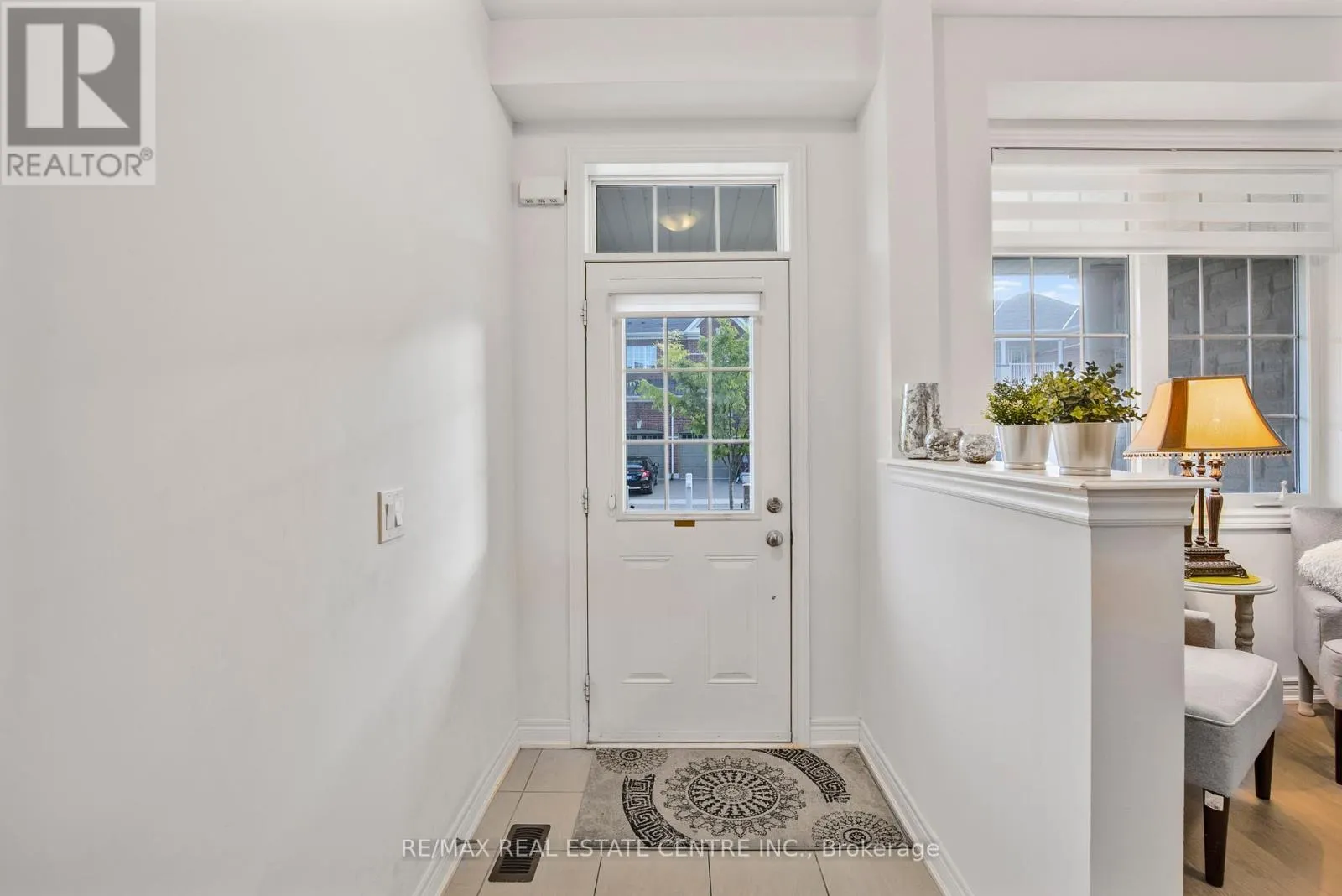 1525 CARR LANDING