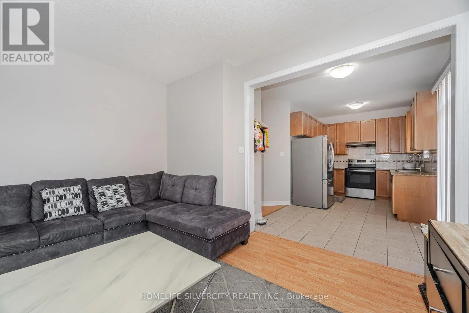 105 AYLESBURY DRIVE