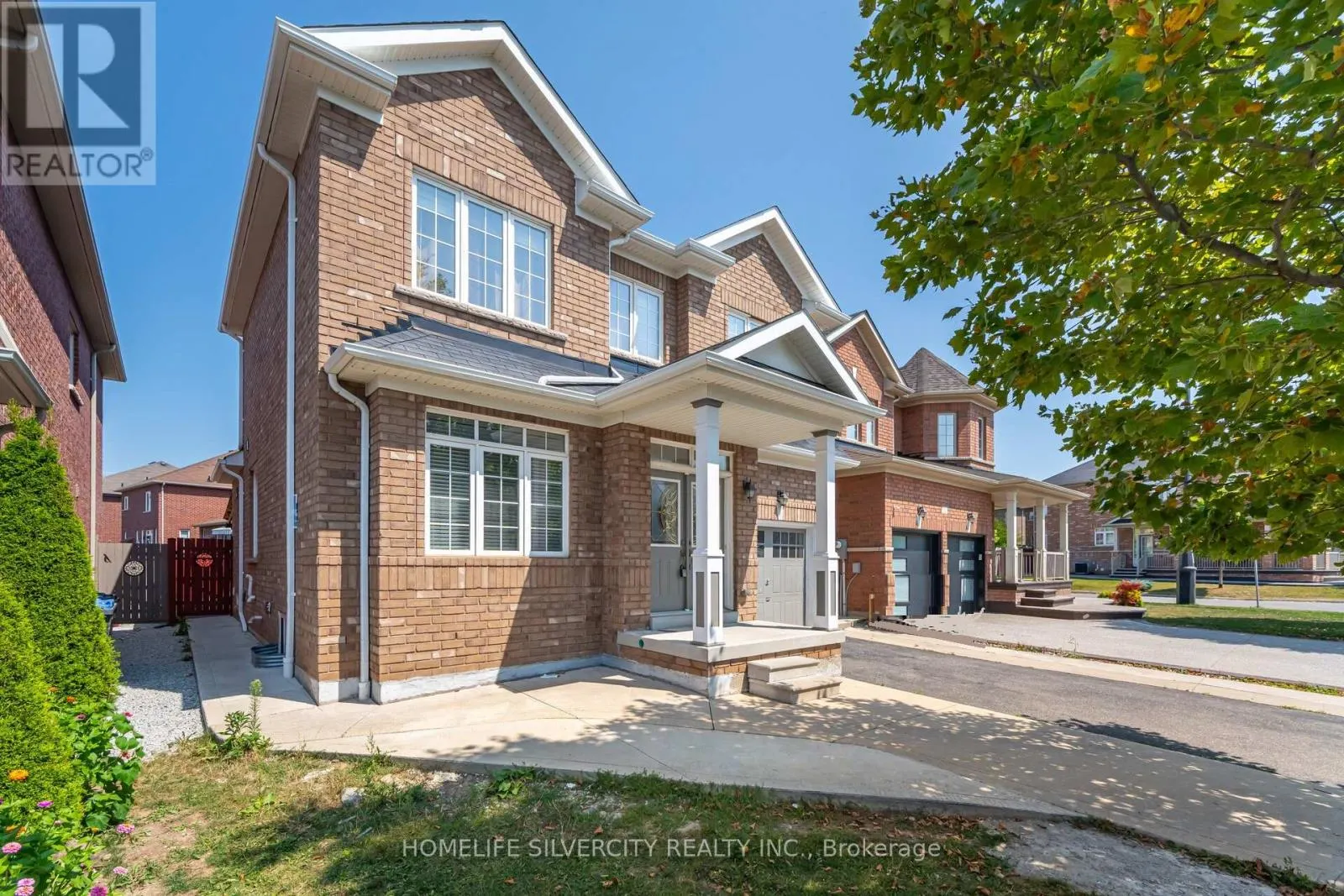 105 AYLESBURY DRIVE