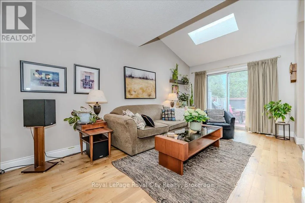 816 VILLAGE GREEN BOULEVARD