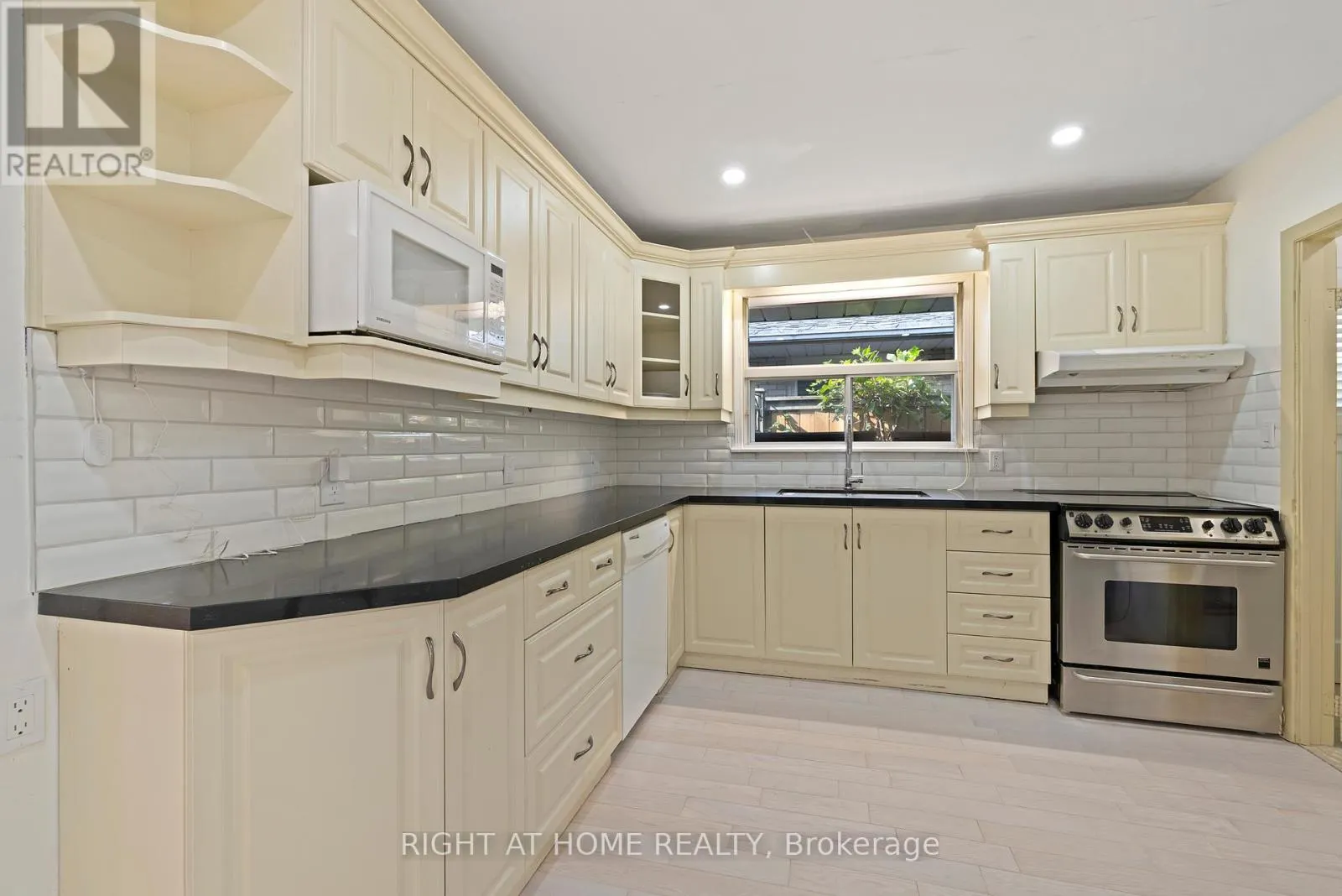 1147 SATURNIA CRESCENT