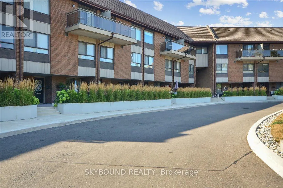 506 - 1000 CEDARGLEN GATE