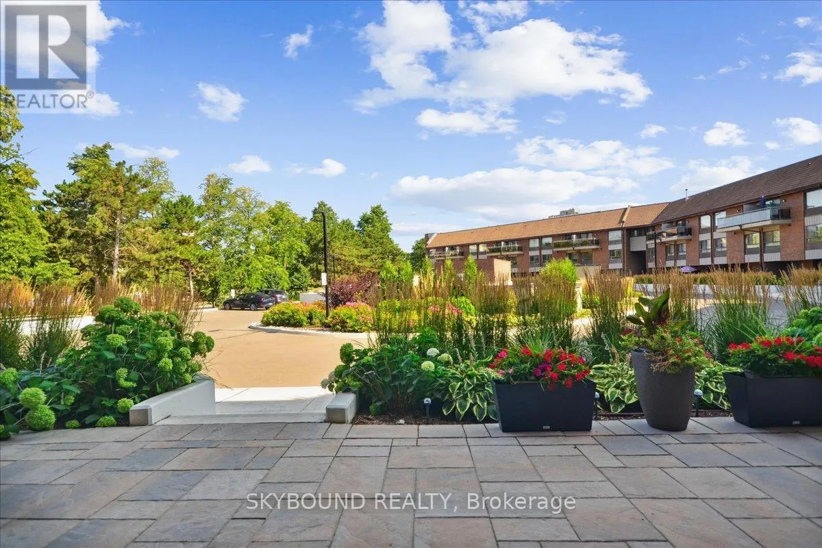 506 - 1000 CEDARGLEN GATE