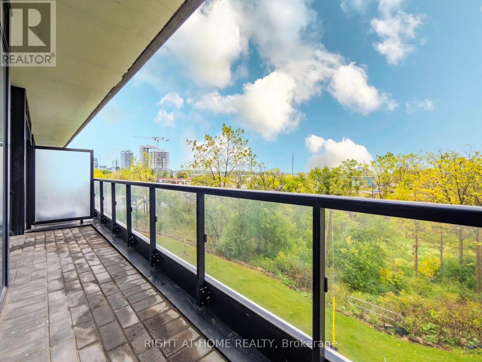 223 - 2489 TAUNTON ROAD