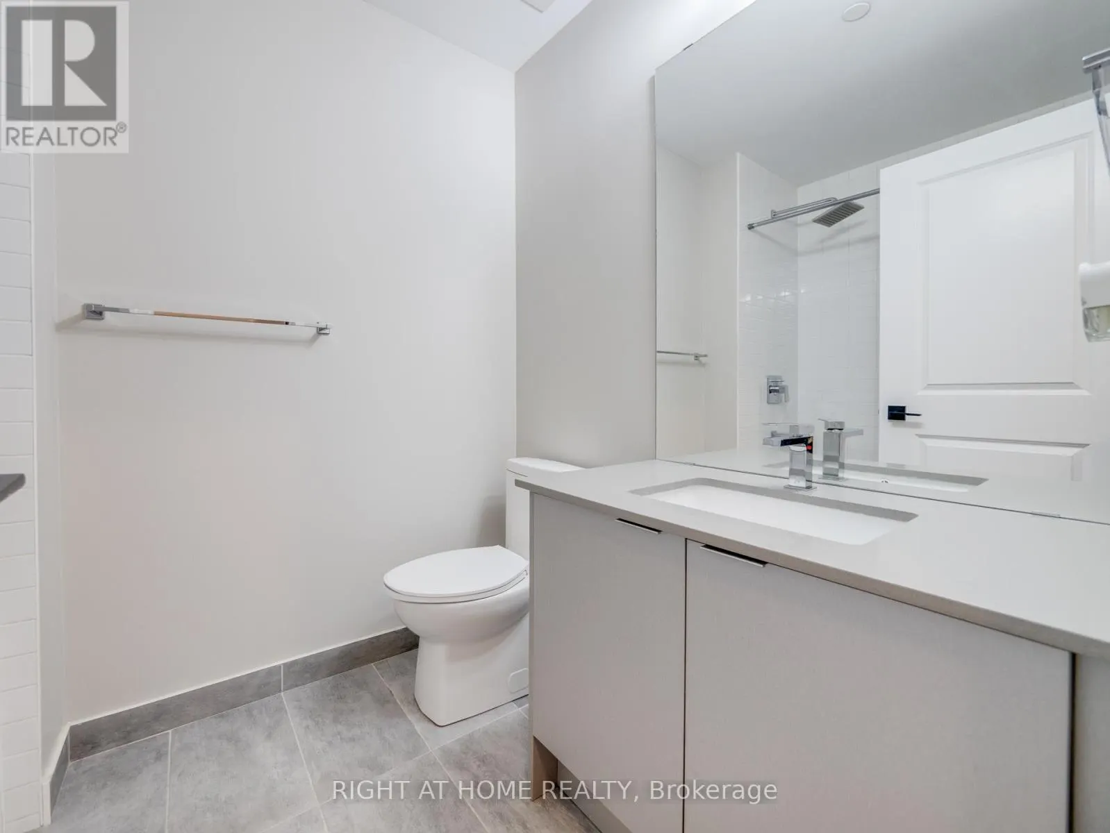 223 - 2489 TAUNTON ROAD