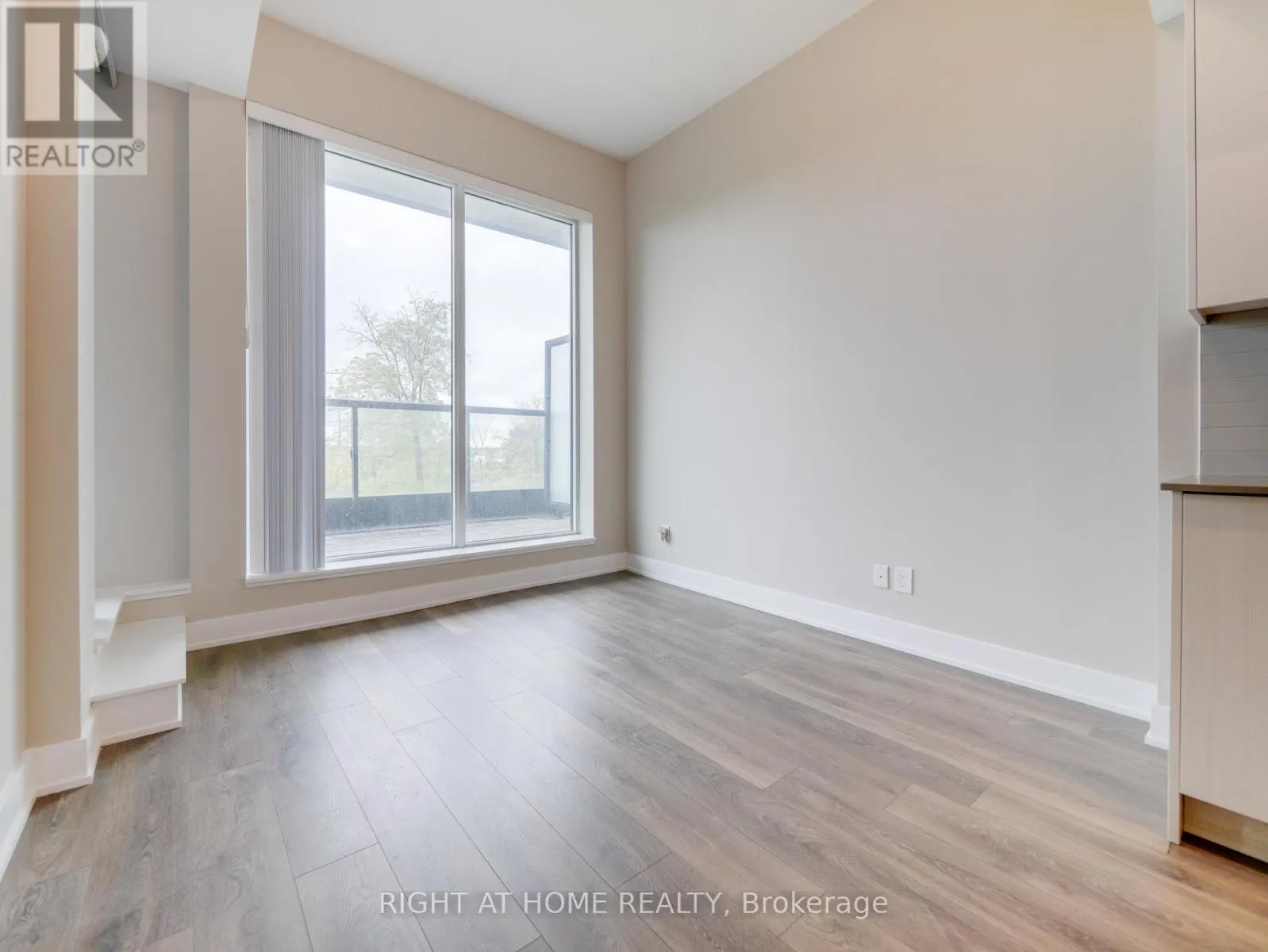 223 - 2489 TAUNTON ROAD