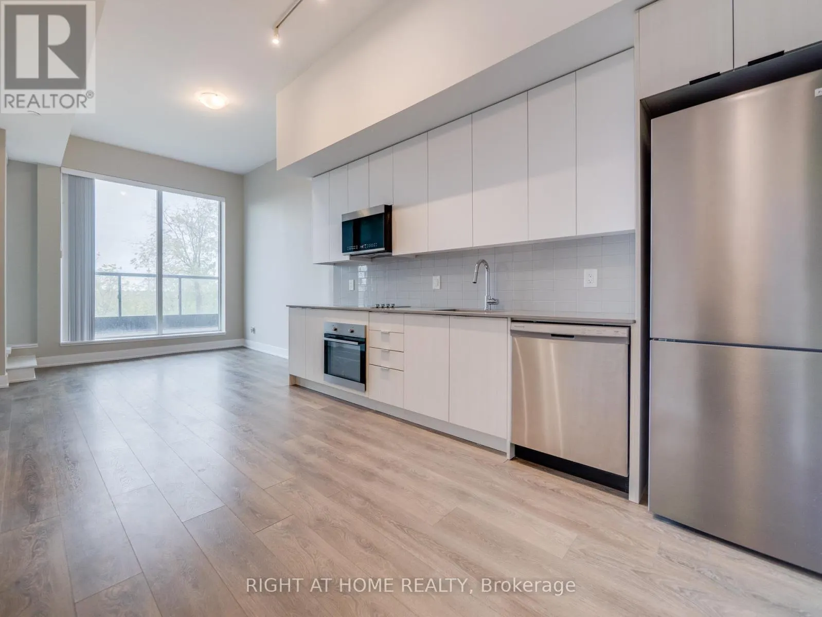223 - 2489 TAUNTON ROAD
