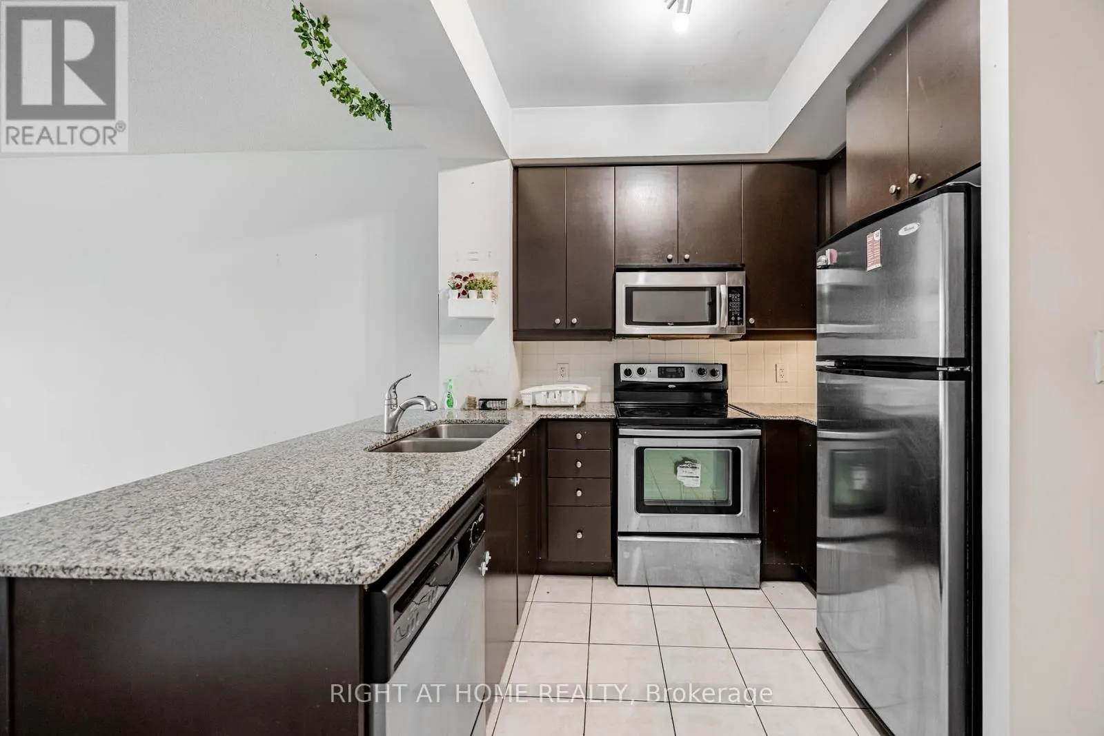 3010 - 50 ABSOLUTE AVENUE