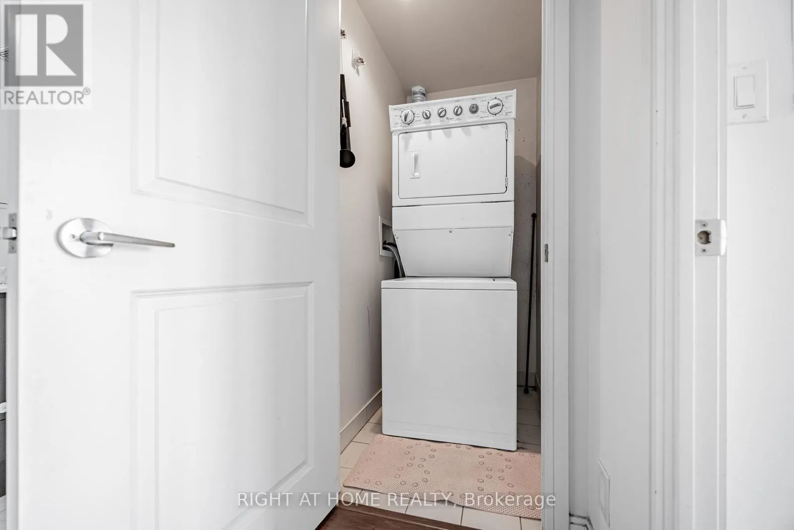 3010 - 50 ABSOLUTE AVENUE