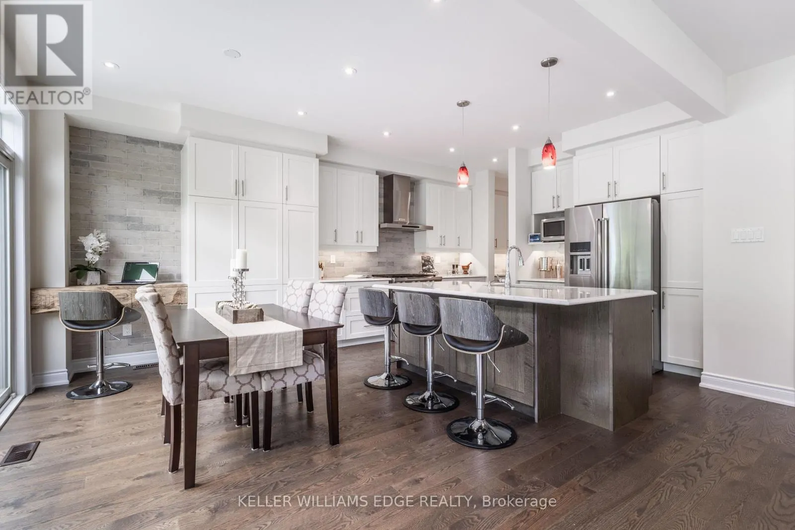 64 ELYSIAN FIELDS CIRCLE