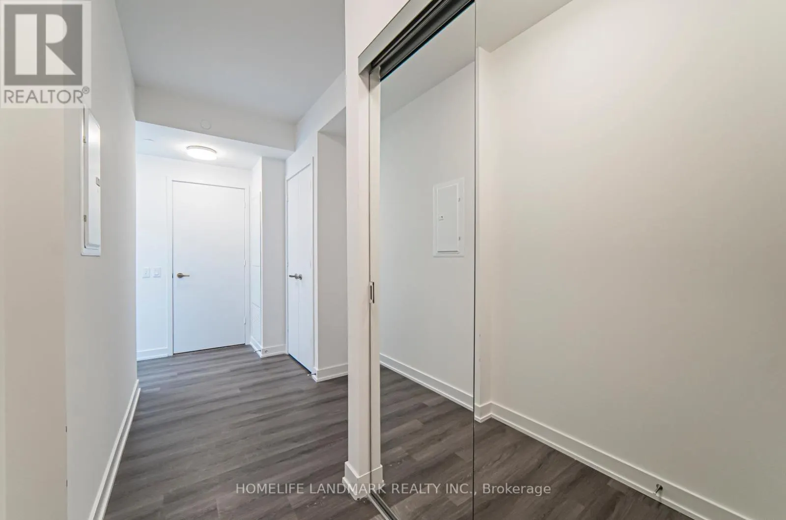 #1801 - 3883 QUARTZ ROAD