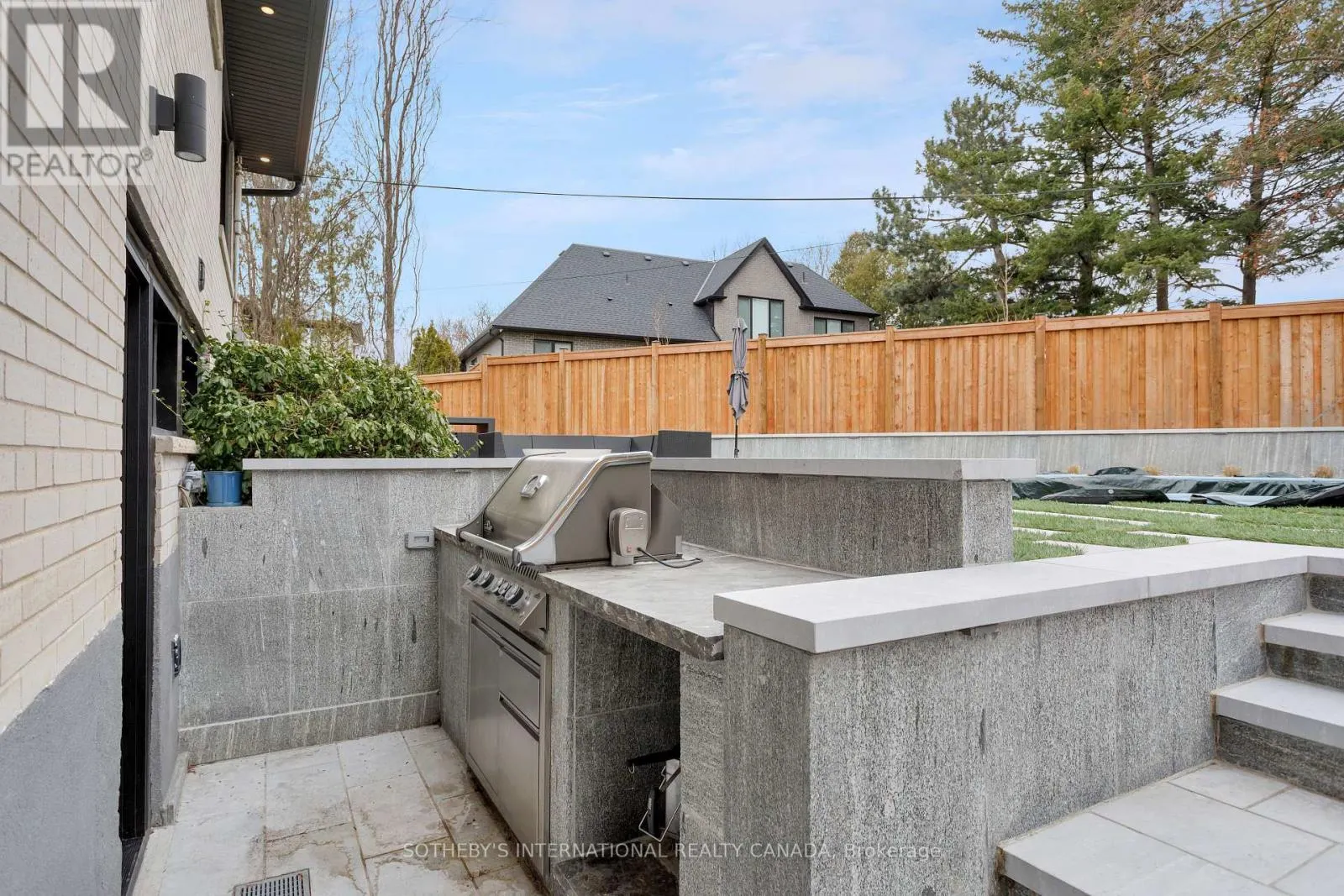 15 RAVENSBOURNE CRESCENT