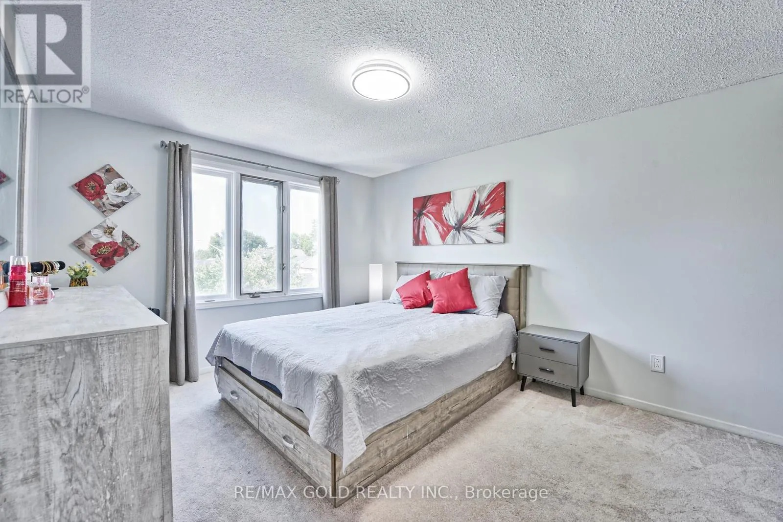 54 NOTTAWASAGA CRESCENT