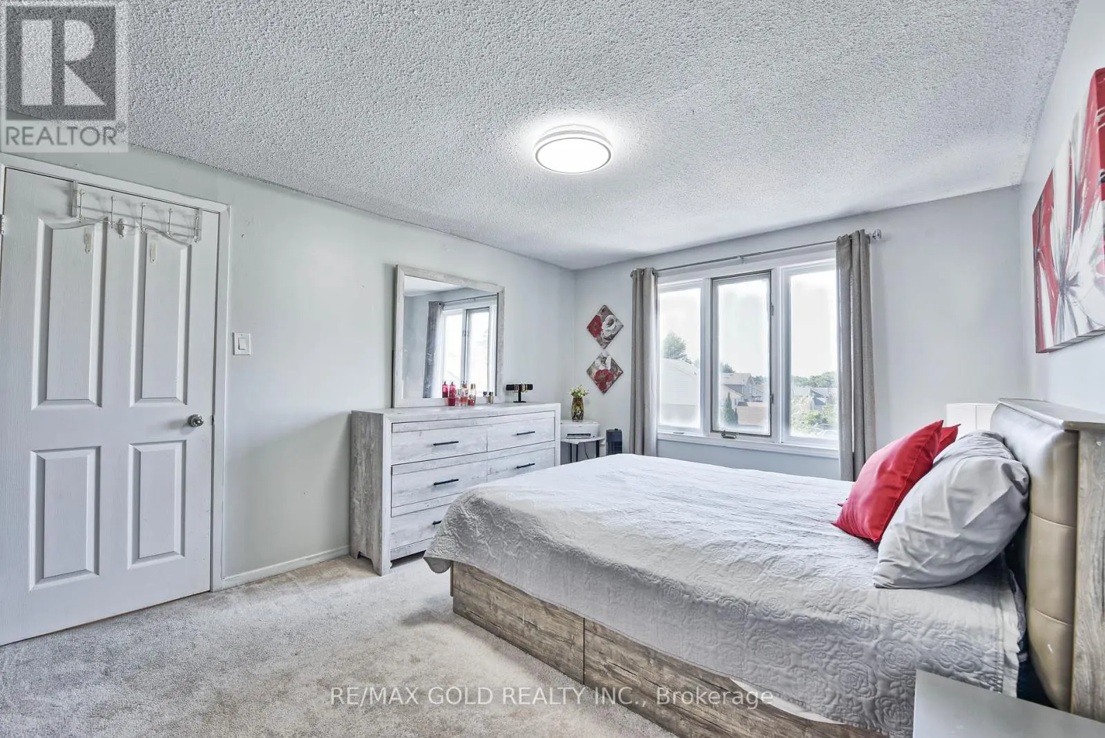 54 NOTTAWASAGA CRESCENT