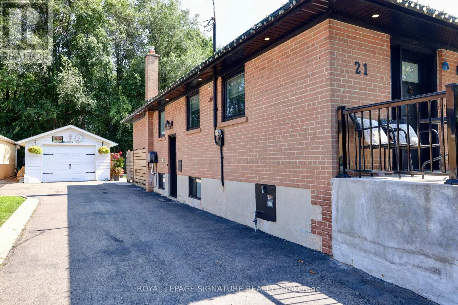 21 HARPER ROAD