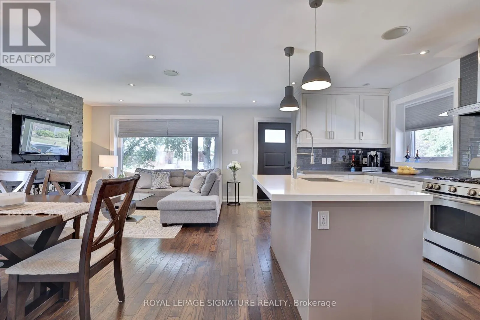 21 HARPER ROAD