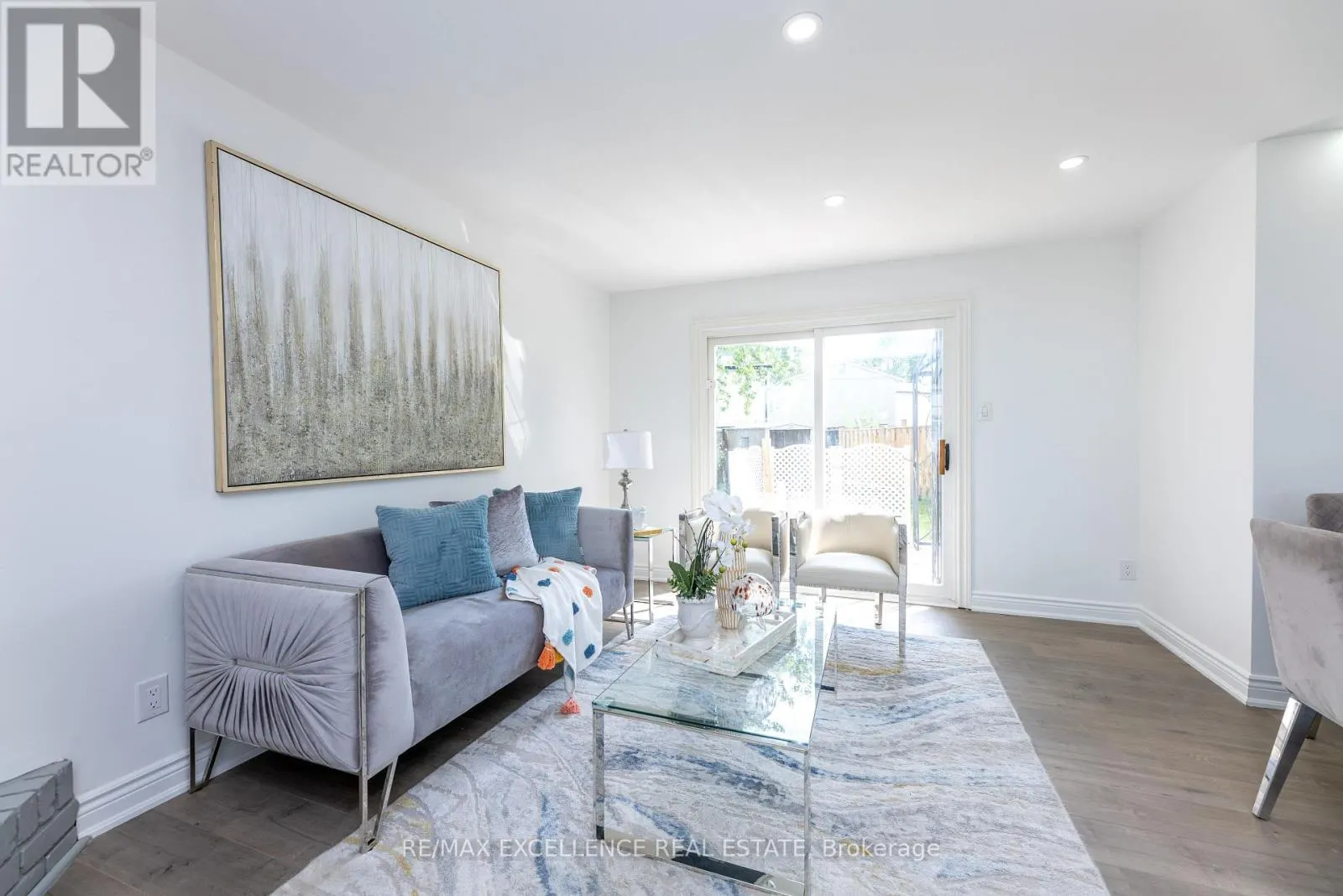 20 HEDGESON COURT
