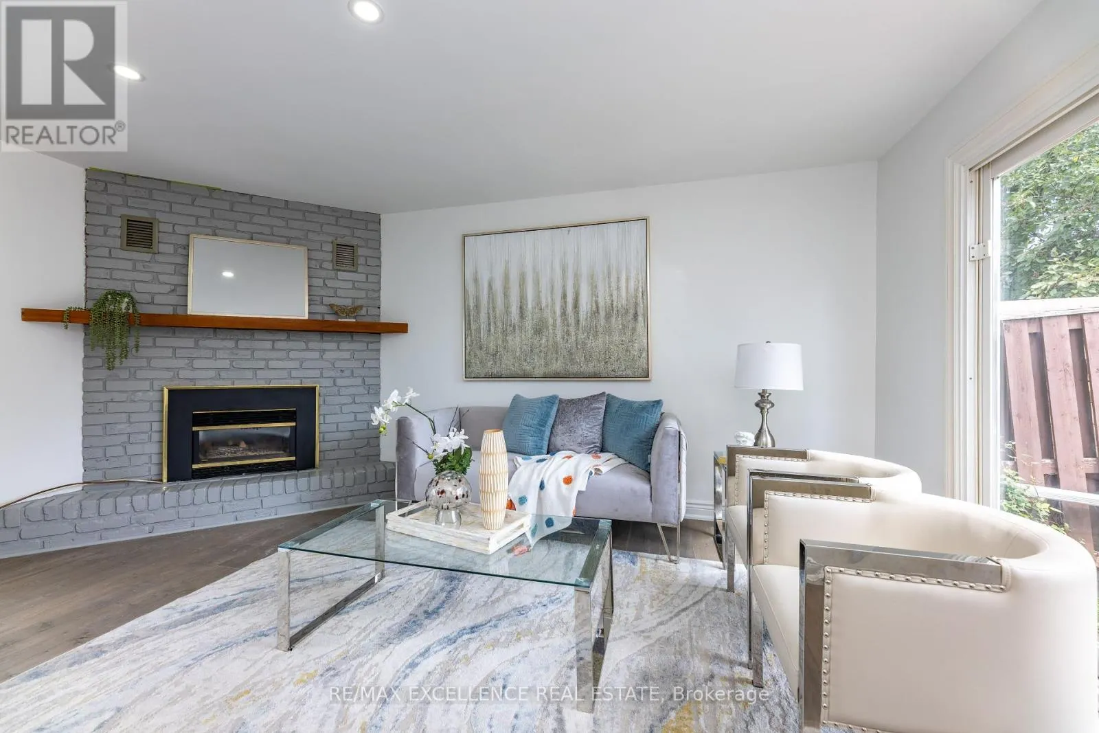 20 HEDGESON COURT