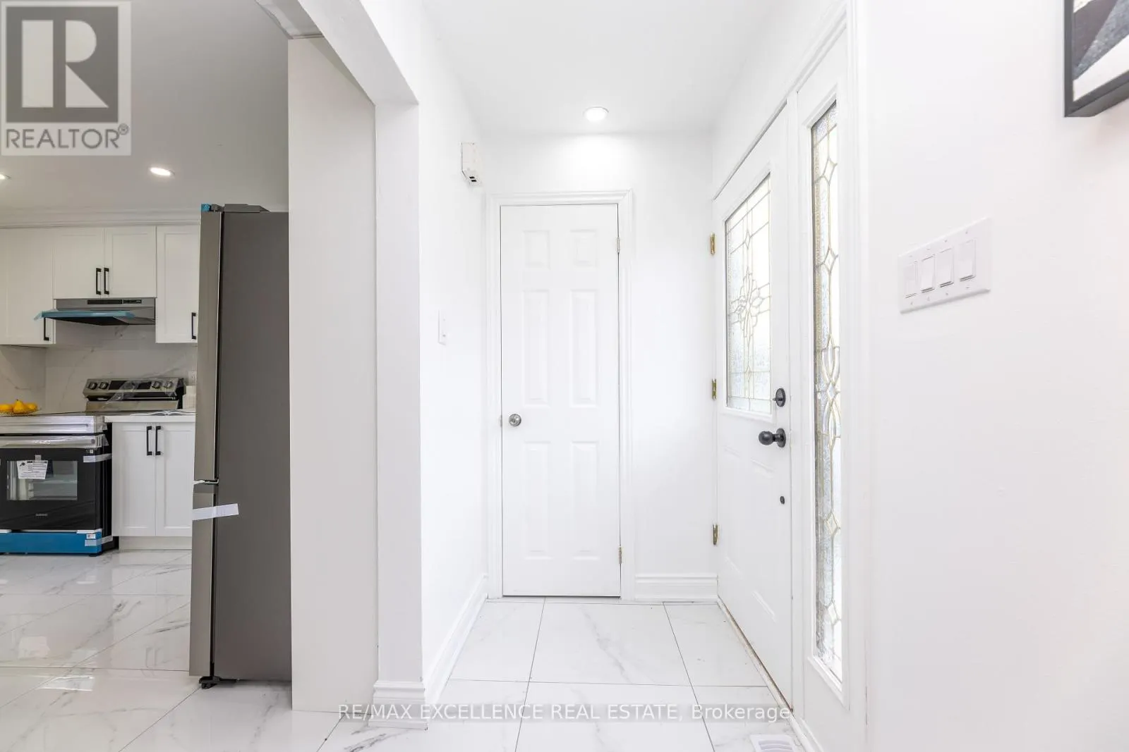 20 HEDGESON COURT