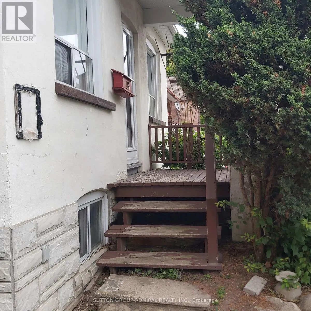 18 PRESTON ROAD