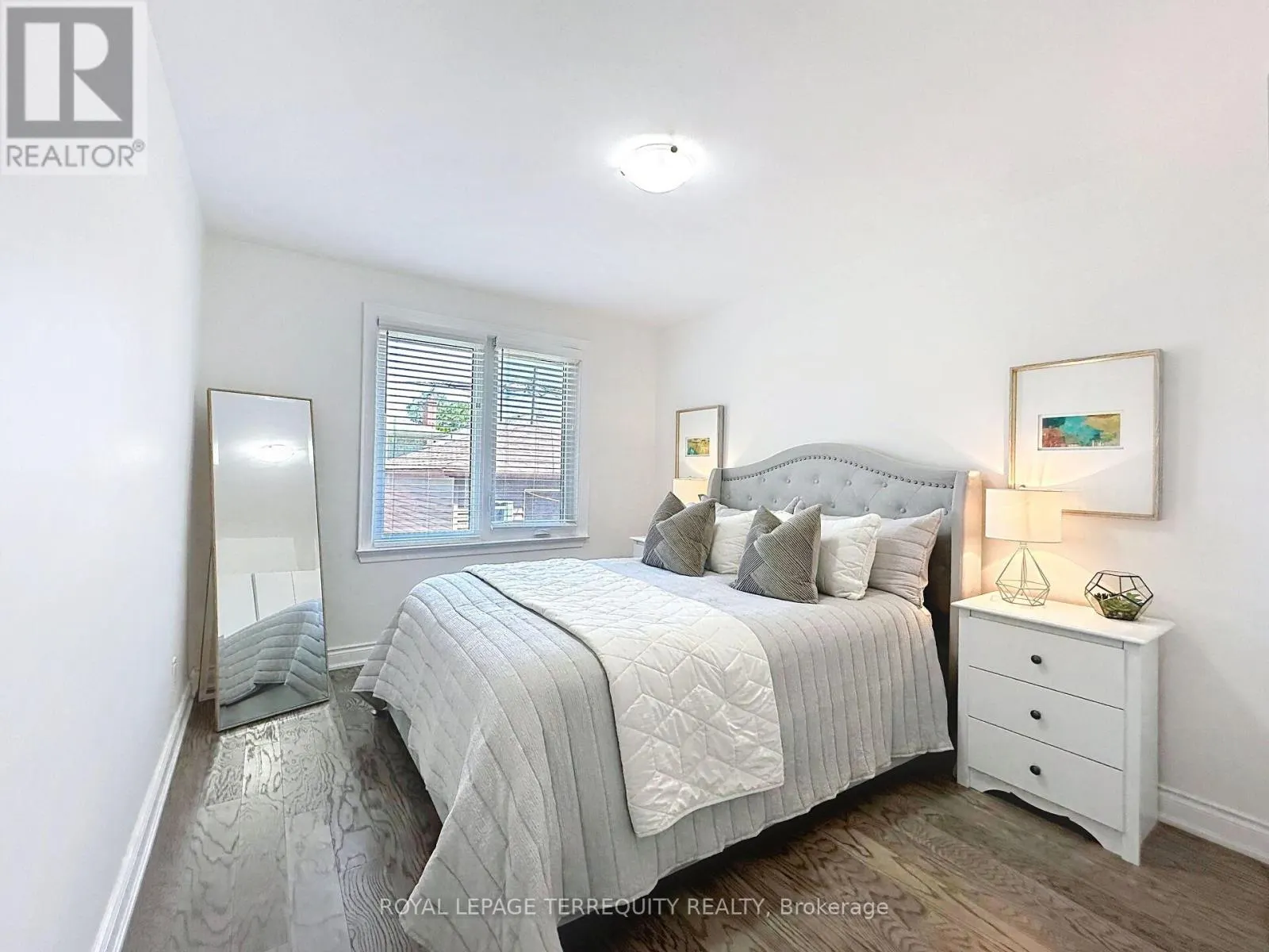 16 PAGEBROOK DRIVE