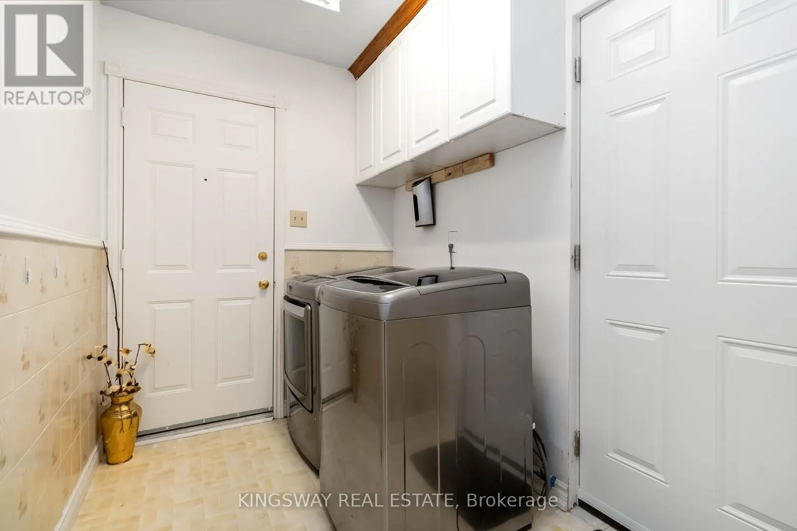 3208 RENTON ROAD