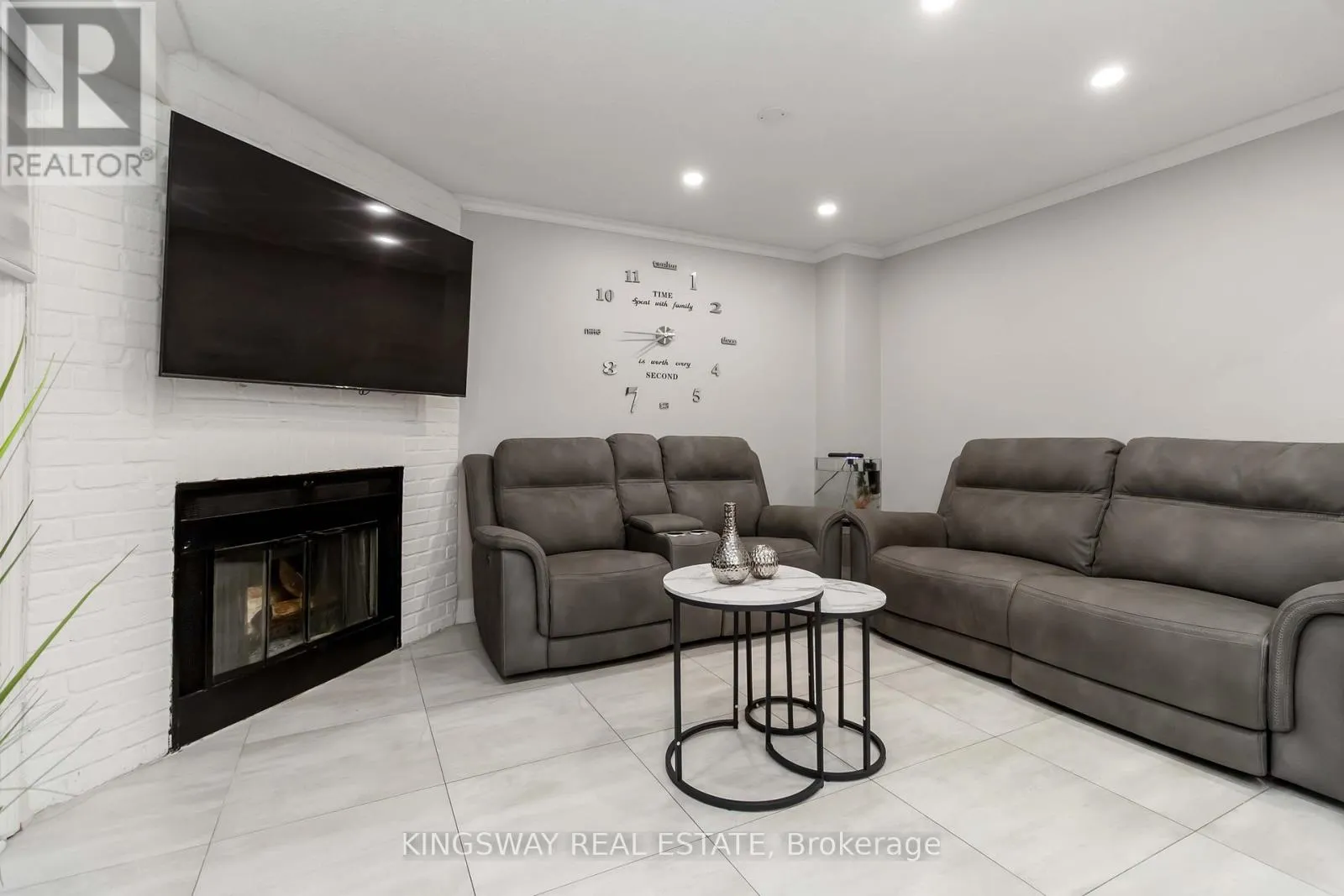 3208 RENTON ROAD