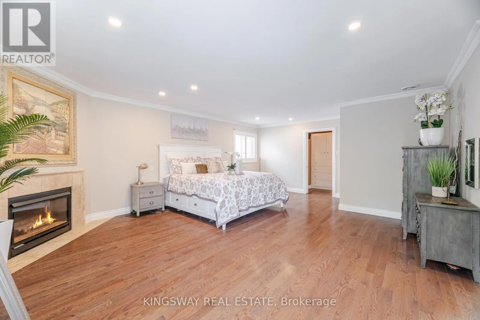 2246 GRAND RAVINE DRIVE