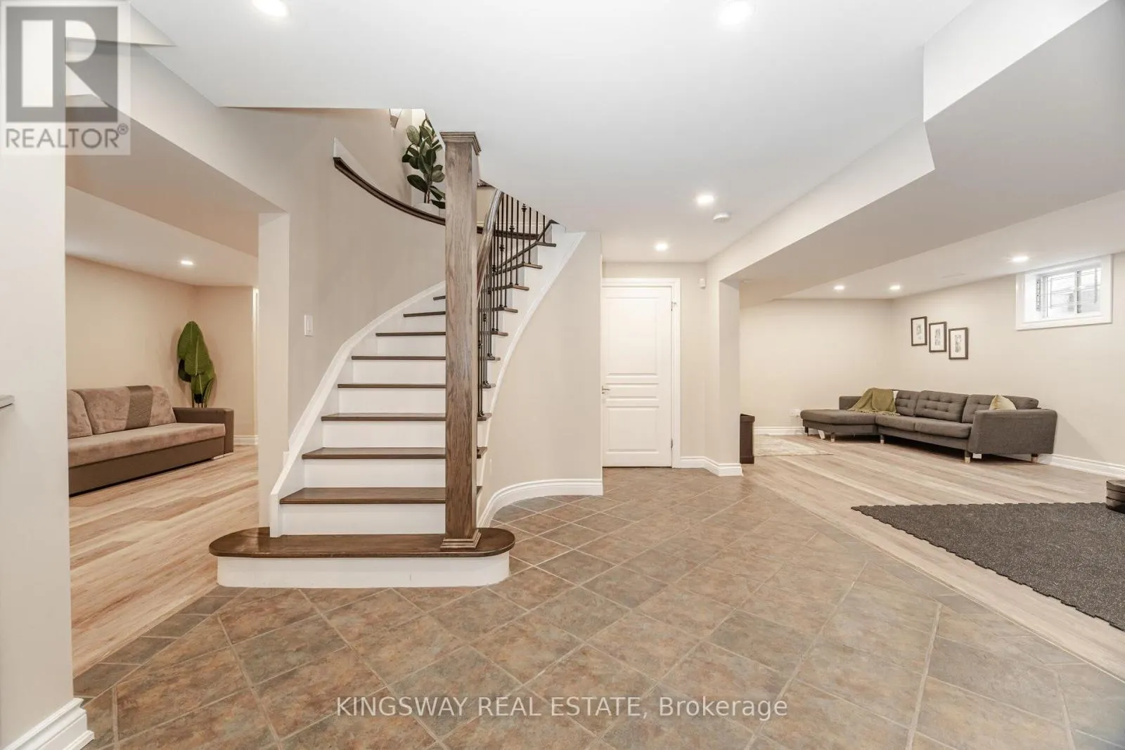 2246 GRAND RAVINE DRIVE