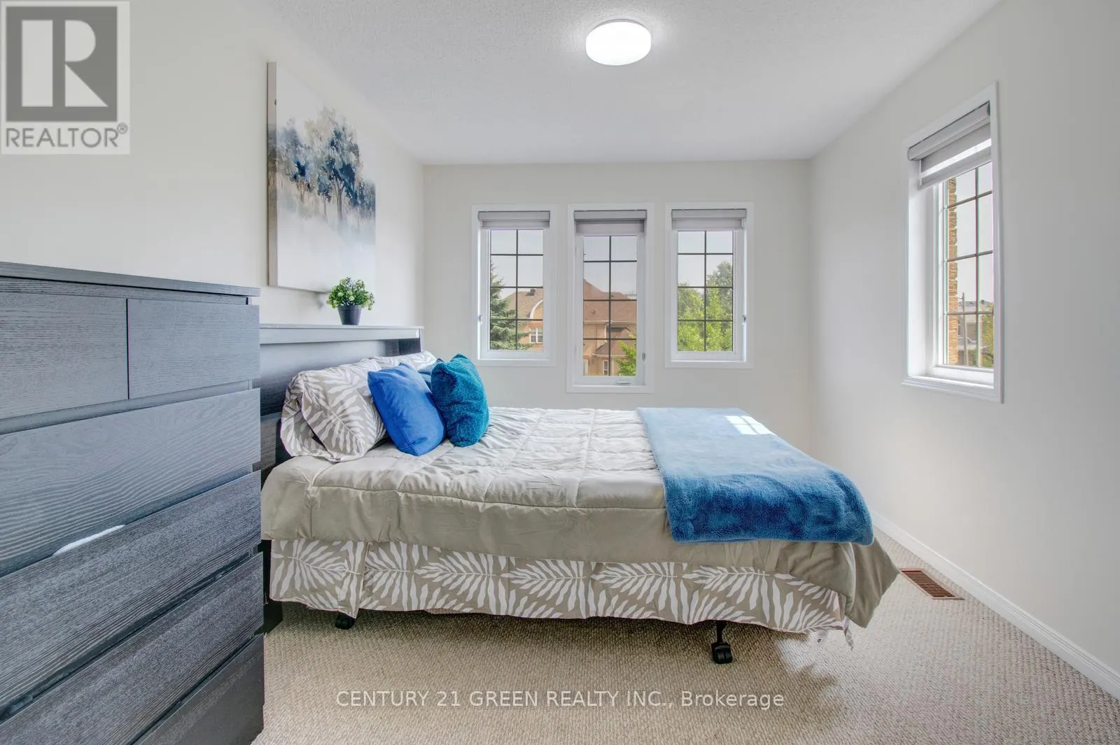 26 OATFIELD ROAD