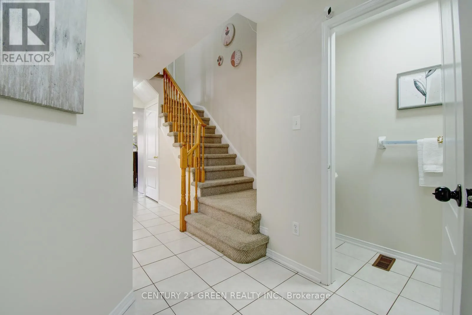 26 OATFIELD ROAD