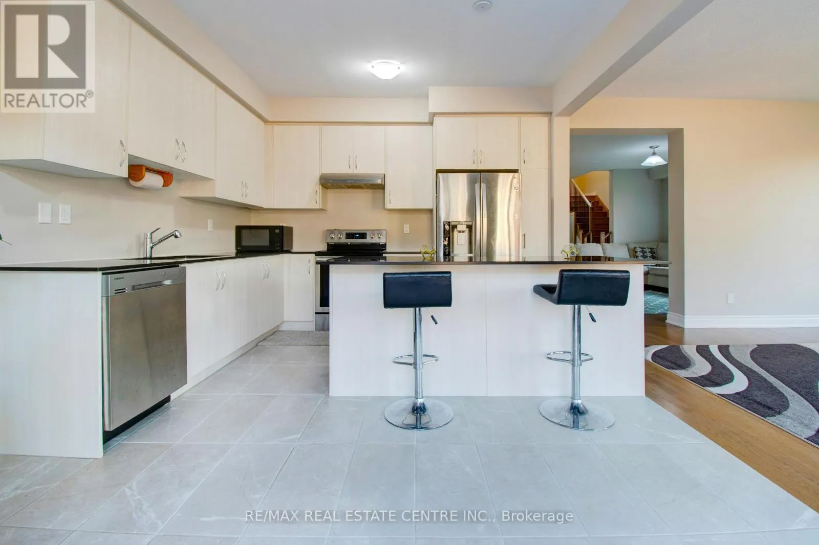 14 IXWORTH CIRCLE
