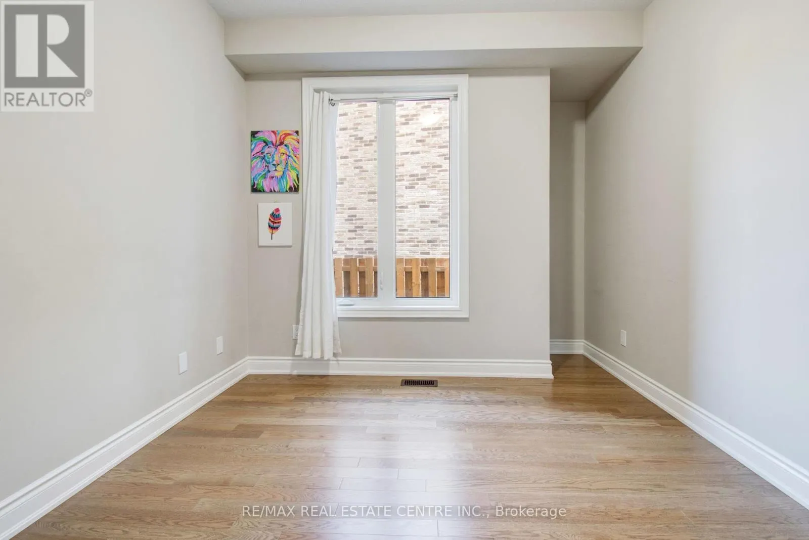 14 IXWORTH CIRCLE