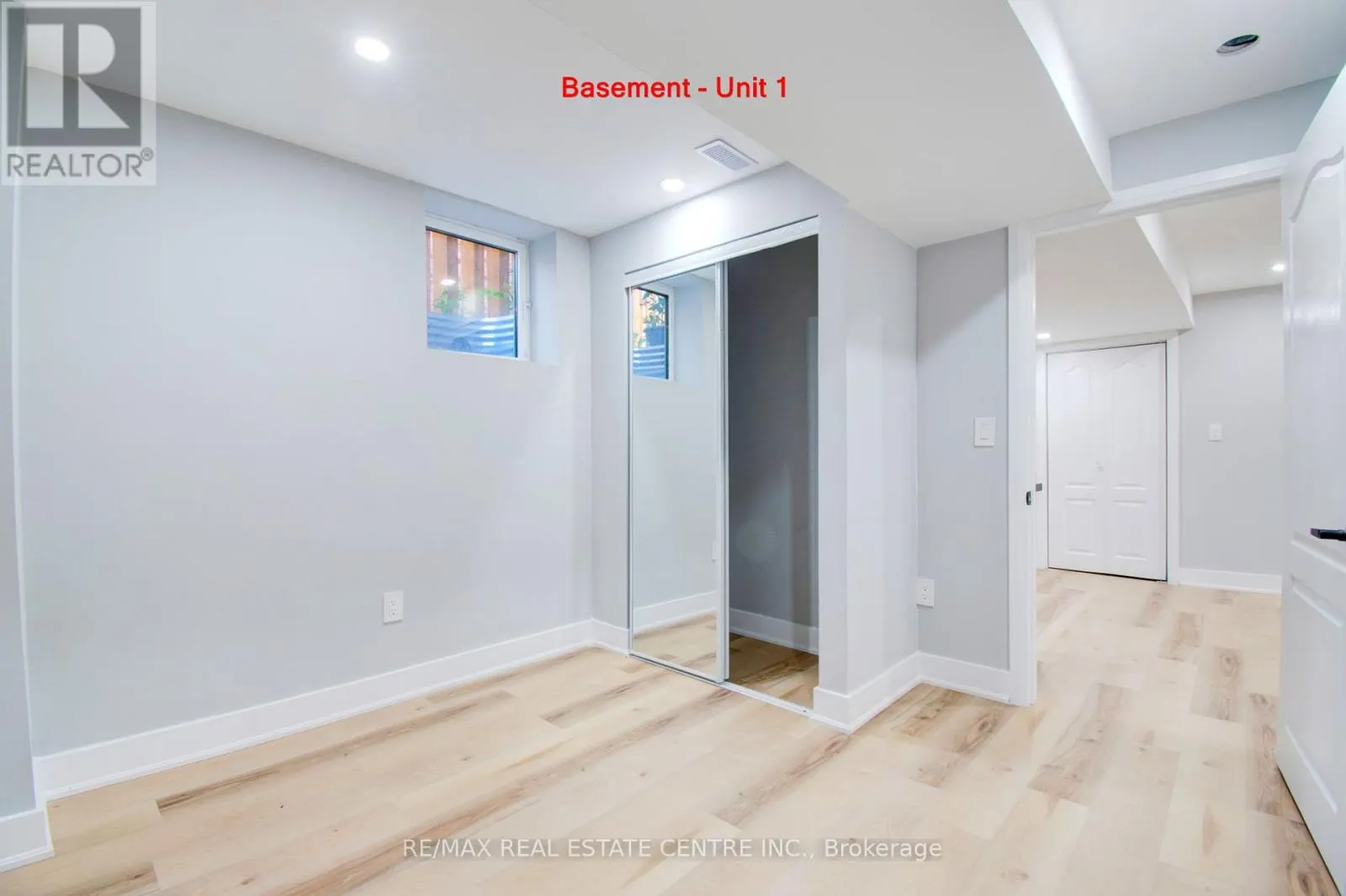 14 IXWORTH CIRCLE