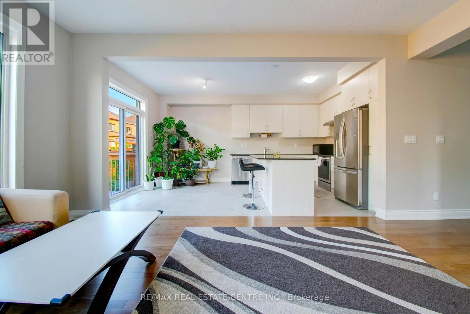 14 IXWORTH CIRCLE