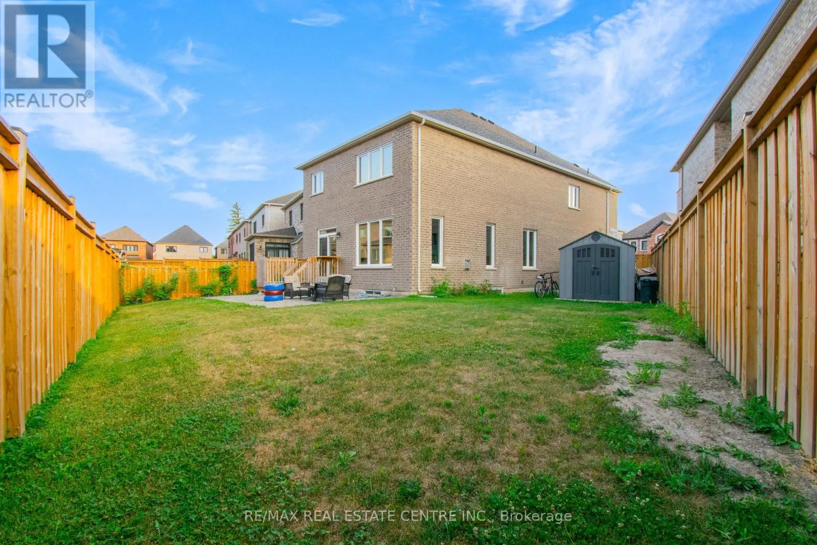 14 IXWORTH CIRCLE