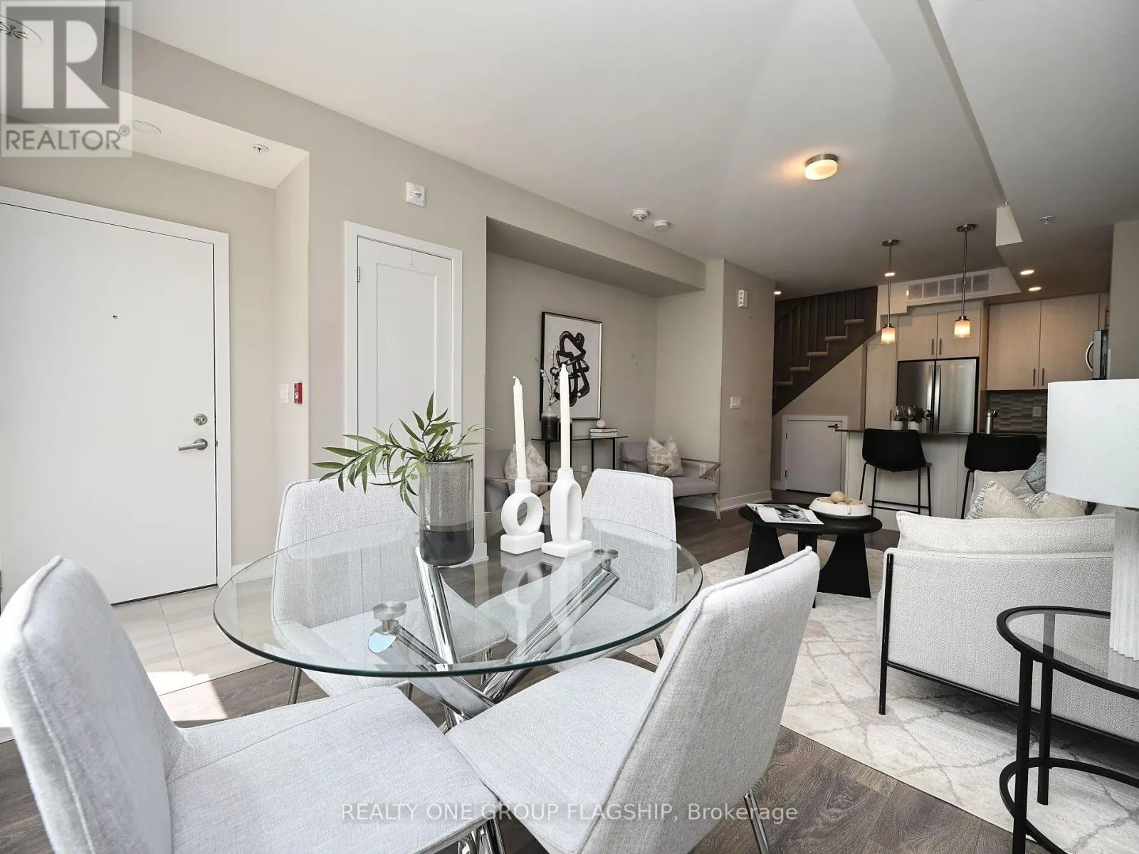 3 - 3492 WIDDICOMBE WAY