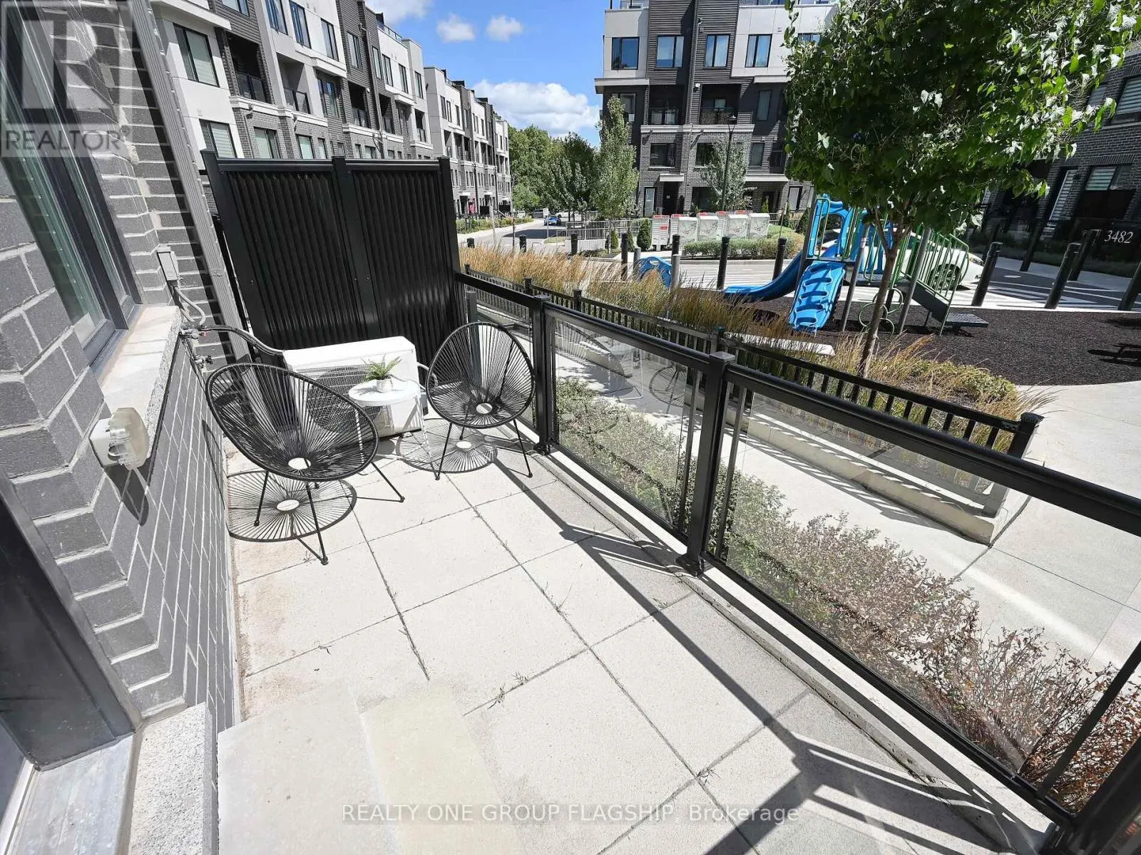 3 - 3492 WIDDICOMBE WAY